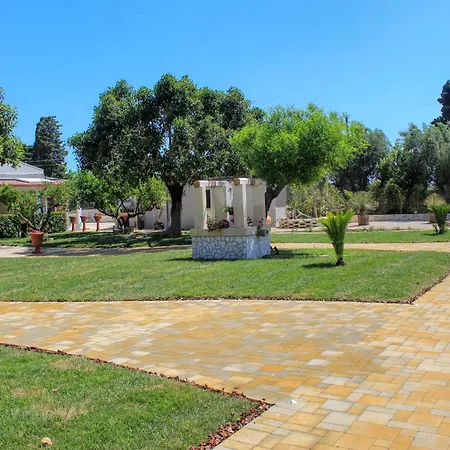 בית חווה Tenuta Paifer אוטרנטו